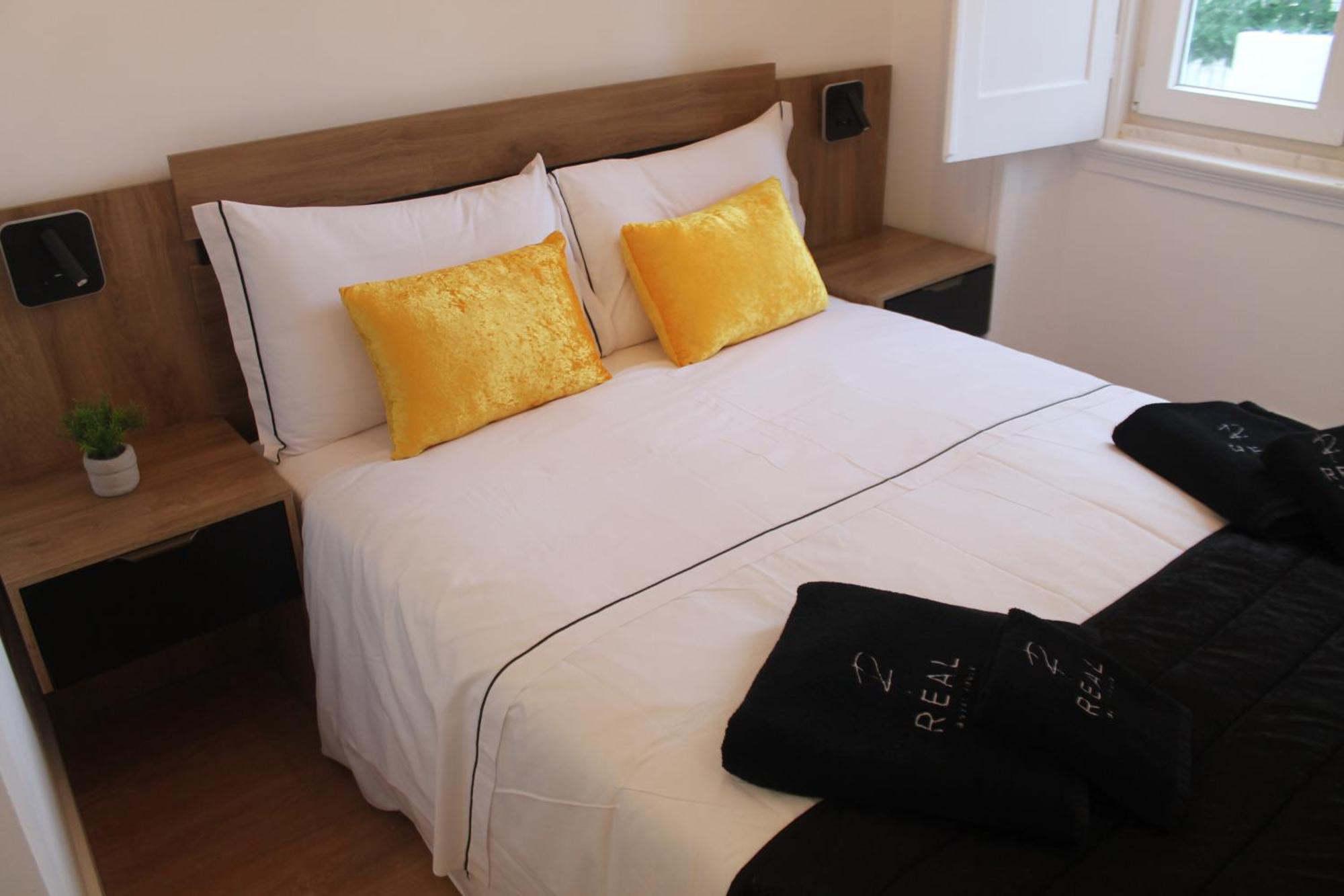 Real Guest House Costa da Caparica Bagian luar foto