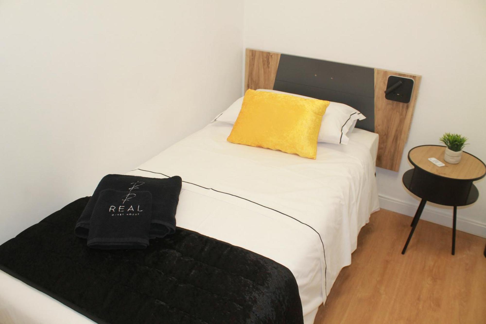 Real Guest House Costa da Caparica Bagian luar foto