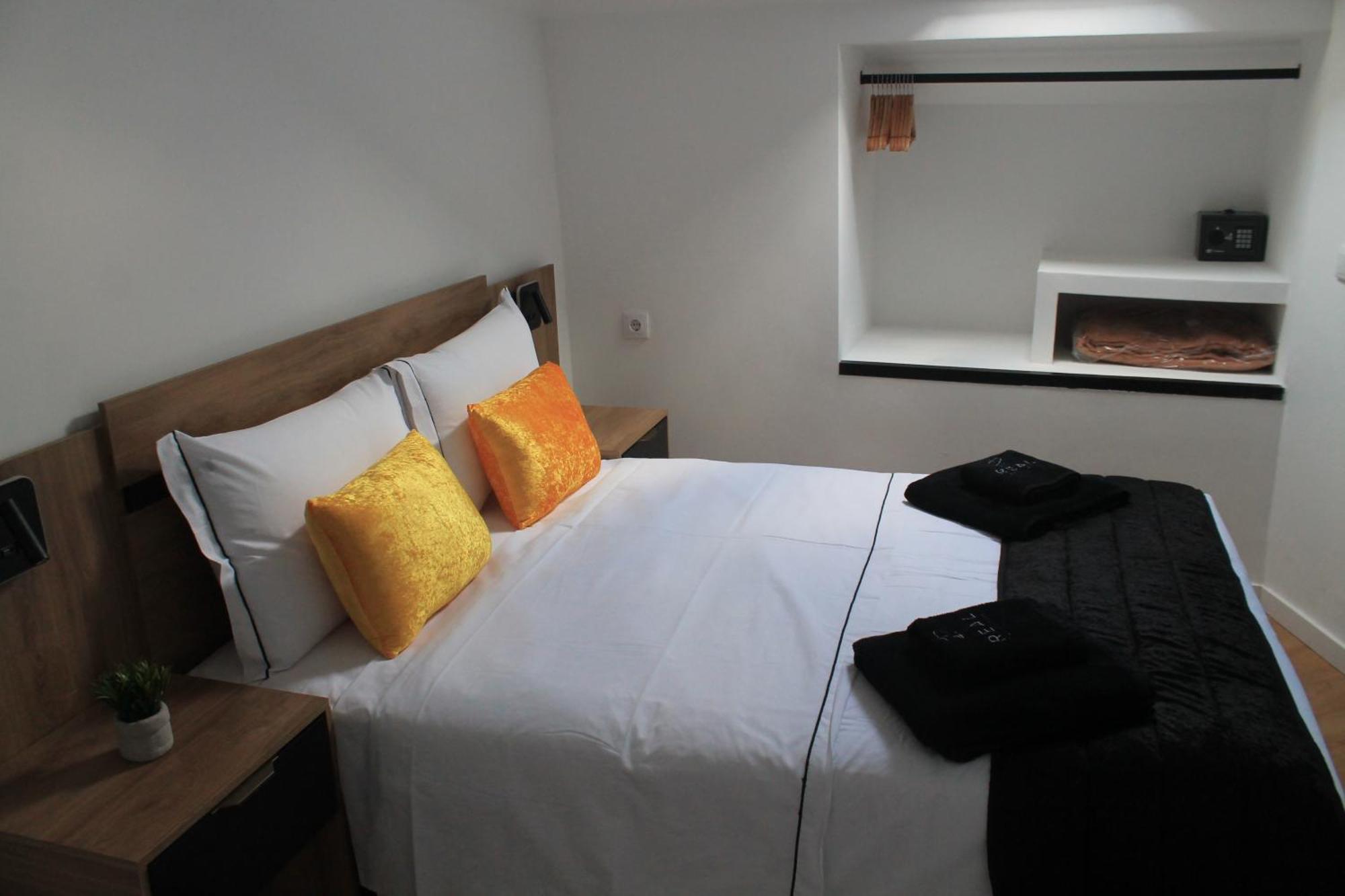 Real Guest House Costa da Caparica Bagian luar foto